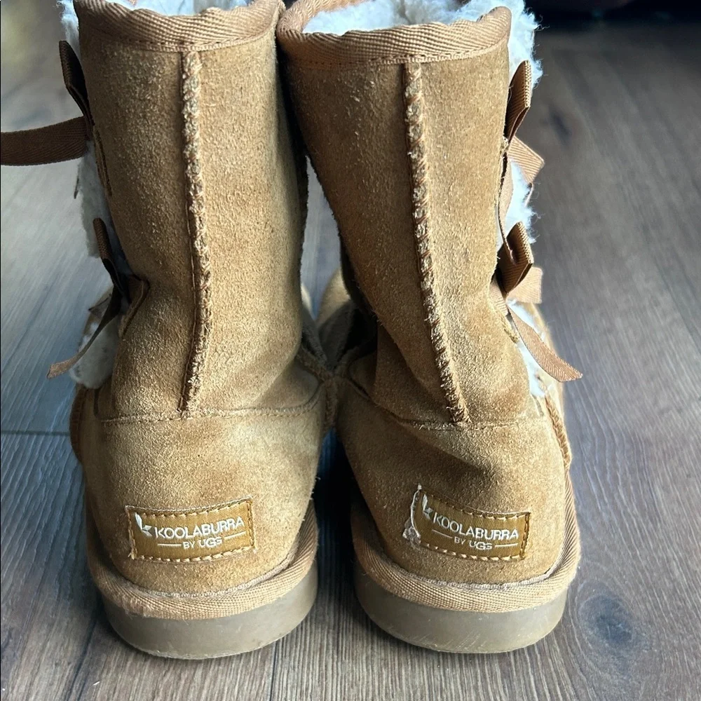 Koolaburra Tan Suede Girls' Boots with White Sherpa Trim !! Size 3